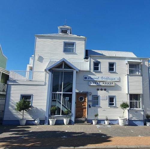 Point Village Guest House, Eden