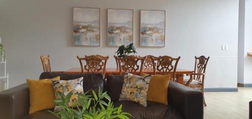 Ruoka ja Juomat, Point Village Guest House in Mossel Bay