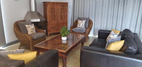Point Village Guest House - image 5