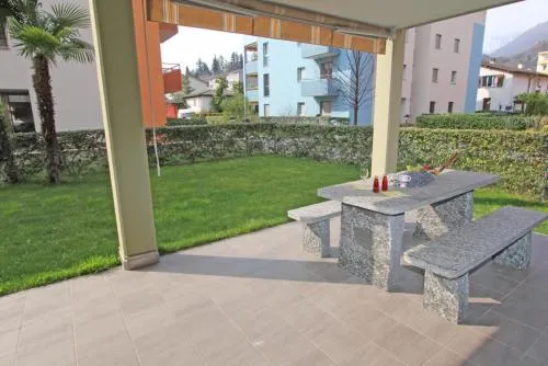 Casa ai Faggi, 2-Zimmerwohnung, PT by HolAp SA in Losone, Schweiz