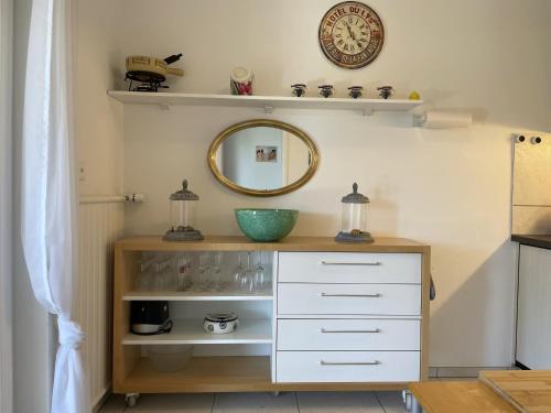 Vista Bella by Fewotessin in Brione sopra Minusio