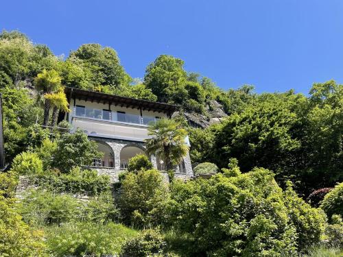 Vista Bella by Fewotessin in Brione sopra Minusio