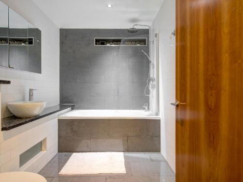 Pass the Keys Modern 2 Bed Apartment City Centre Parking, Manchester (foto 8)
