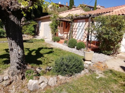 Maison Charrasse in Flassan