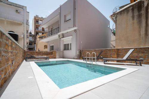 Kyras Luxury Suites 2
