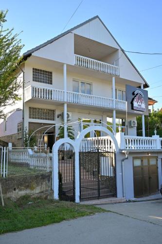 . Apartmani kod kumašina