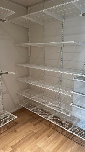 Modern, bright 2 bedroom apartment with great views, Helsinki (photo 9)