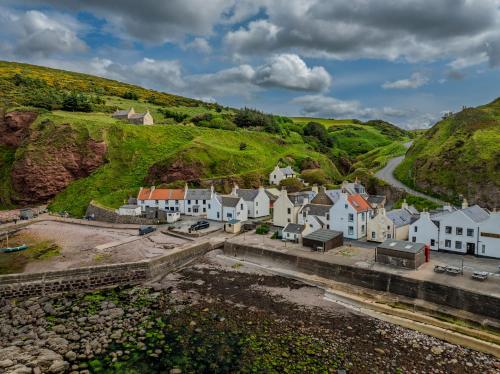 Apkārtne, Fisherman's Cottage in Pennan in Pennan