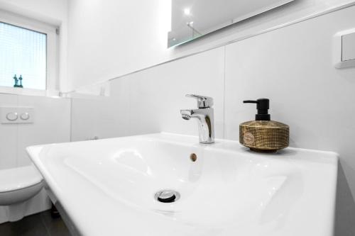 Exklusive Suite - Central - inclusive Sauna - Free Parking - Perfect for 7 Guests - Smart Home, Kolín nad Rýnem (fotografie 7)