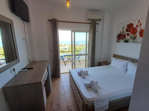 Double Room with Sea View image 10