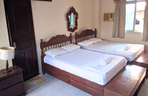 . JM-RN Pension House