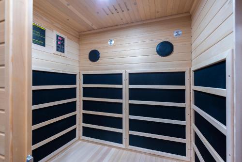 Modern Casa Nuova Apartment with Sauna Near Charles Bridge, Praha (fotografie 11)