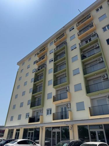 Apartment 43 with Garage, Podgorica (zdjęcie 6)