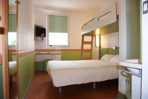 Ibis Budget Roanne Hôtel - image 3