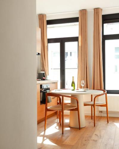 1 BR Stylish flat with balcony, Antverpy (fotografie 4)