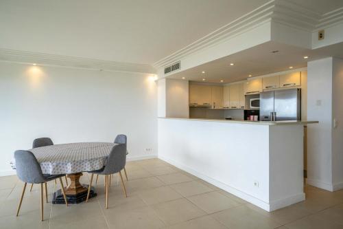 Appartement vue mer Cannes in ปวงต์ ครัวเซต