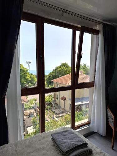 منظر, Magi Sunrise in بالشيك