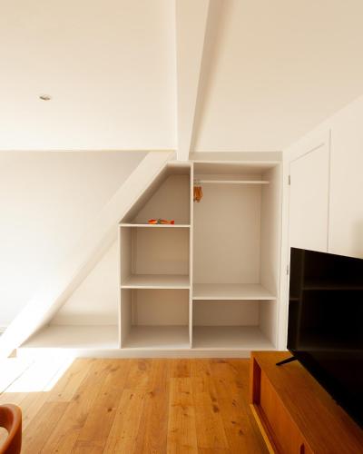 Cozy 1BDR Topfloor duplex flat, Amberes (foto 8)