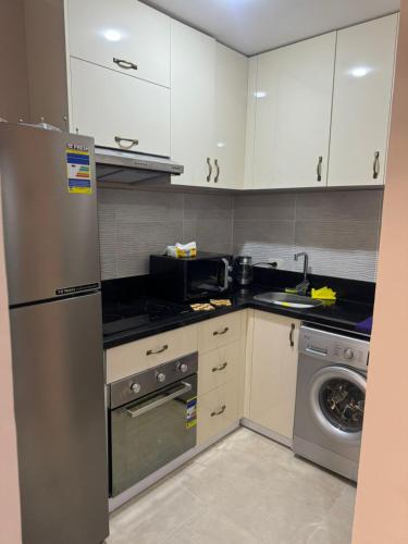 Apartment with private beach 09D - image 3