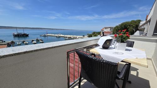 Apartments Tota - Chambre d'hôtes - Starigrad-Paklenica