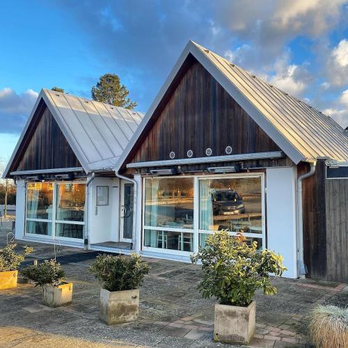 Beautiful flat with sea view & roof terrace in 錫姆里斯