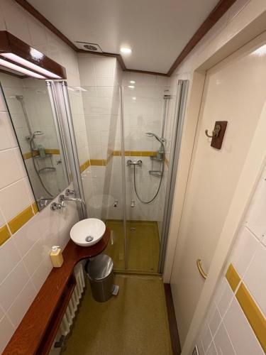 Hotelboot Zwaan – Amsterdam, NY
