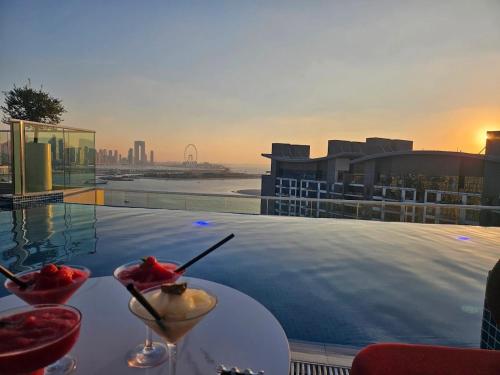 Highend Seven Palm 1BR Private Beach and Infinity Pool, Dubaï (photo 4)