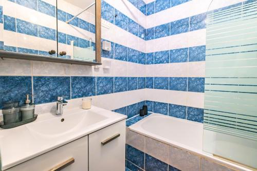 Peaceful Flat in Montorgueil - image 2