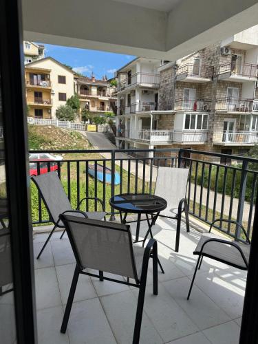 Adria Flow Apartments in Meljine
