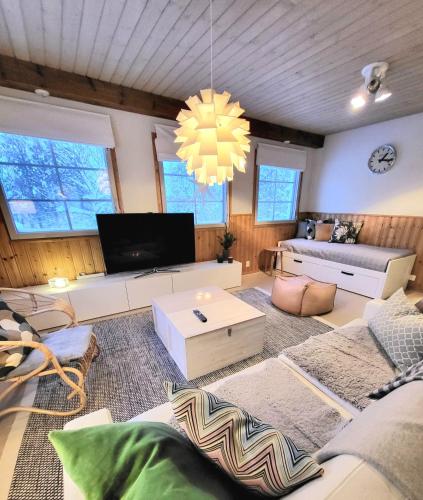 Arctic Lake House Miekojärvi (Arctic Lake House Miekojarvi) in 拉姆普西耶爾維