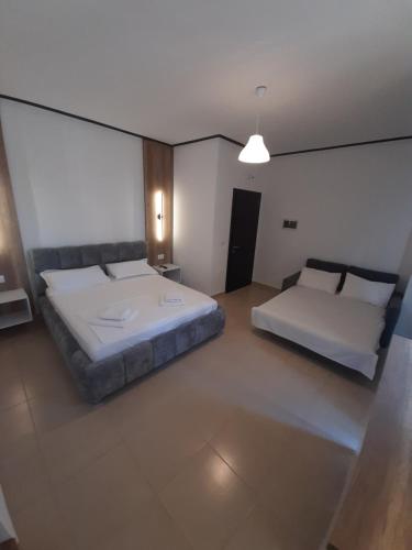 Quadruple Room image 1