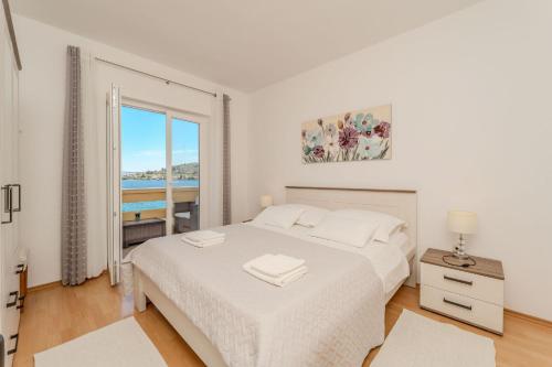 Apartment by the sea and with beautiful view, 2 bedrooms, 4 persons, Kali (Foto 4)