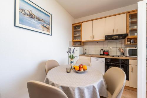 Apartment by the sea and with beautiful view, 2 bedrooms, 4 persons, Kali (Foto 10)