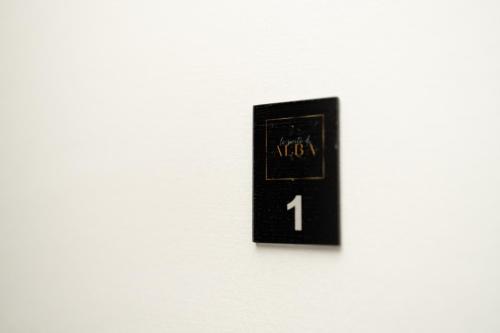 Deluxe Queen Room image 6