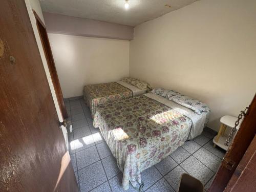 2 double beds