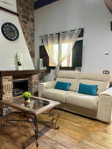 Acebos del Tajo in 佩拉萊霍斯德拉斯特魯查斯