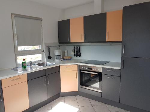 Küche, Helle Ferienwohnung auf 80 qm near Flughafen Leipzig/Halle