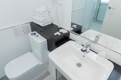 Hostal Aslyp 114 - image 8