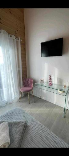 Divine Studios Elafonisos B2 3