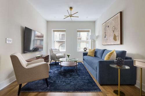Sunny 2BR Loft • Work Relax Minutes to NYC