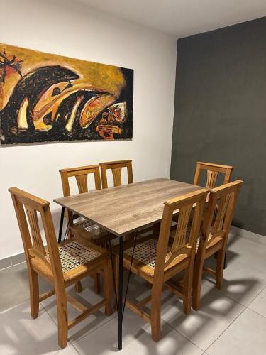 Departamento para 5 personas en el centro, a minutos del estadio y nodo tecnológico