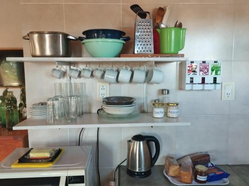 ห้องครัว, Casas HG-Acepta mascotas-Desayuno sencillo-Pileta climatizada en predio a 2 kilómetros (Casas HG-Desayuno sencillo entregado al check in-Pileta climatizada en predio a 2 kilometros-Acepta ) in อวยร์ตา กรังเด