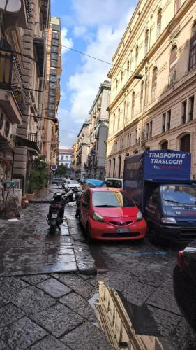 Caratteristica home, Naples