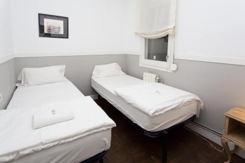 Apartment with Terrace image 3