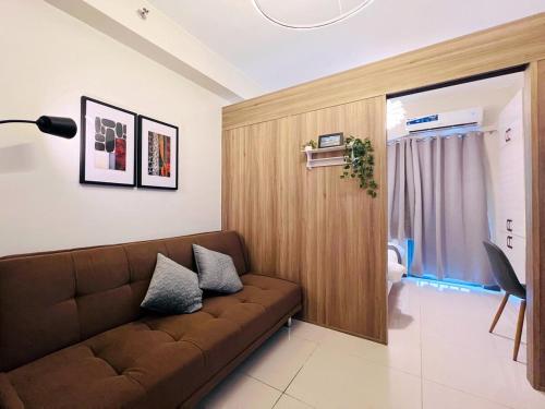 1BR Condotel with Balcony at FAME Residences #FM25-1, Manila