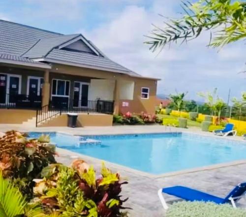 3Little Birds Retreat in Old Harbour