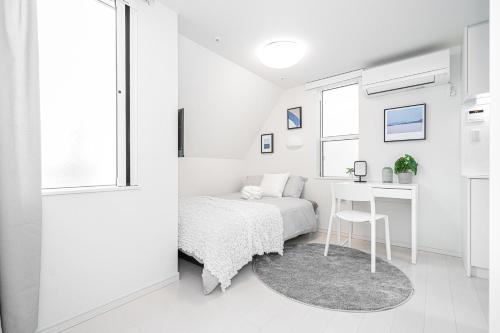 Subway Higashi Shinjuku Station by 5 mins walk Designer's Apart ment, Tokio