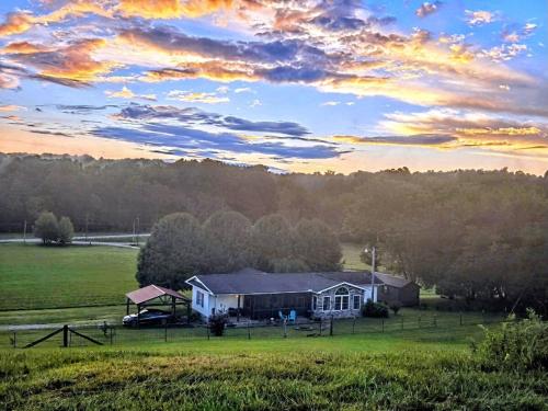 Flatt Creek Cottage in Livingston, USA
