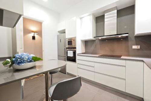 Apartment with Terrace image 1
