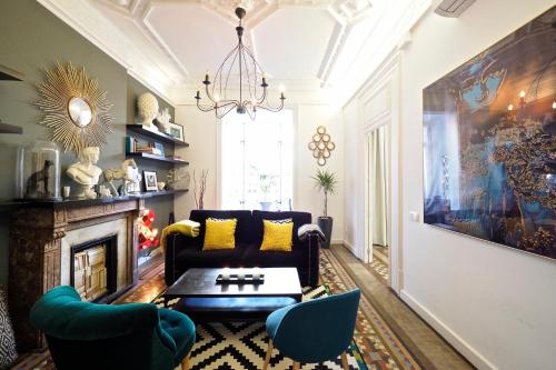 Apartment with Terrace image 4